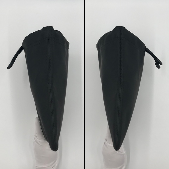 Auth Burberry black bag with hidden check print - Picture 5 of 8